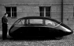 【流線形】ドイツで1939年に公開されWWIIを経て消えた幻の車、超絶かっこいい