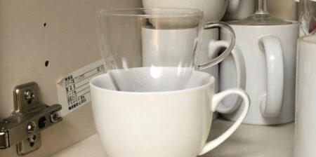 【驚愕】ティーカップが幽体離脱？！しているように見えた！