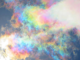 【彩雲】この世にはこんな綺麗な「空」があったのか。いつか生で見てみたい！