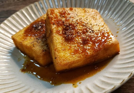 【低糖質レシピ】大人気 料理のお兄さん発「厚揚げジンジャーステーキ」簡単でものすごくおいしかったと話題