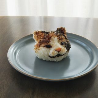 【食べ物】リアルな「猫おにぎり」が凄すぎて食べられない！
