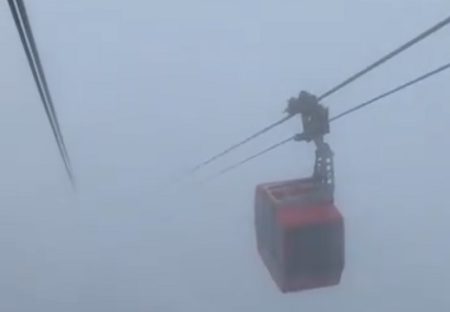 【怖動画】「濃霧のなか乗ったロープウェイ・・」まるでサイレントヒルと話題