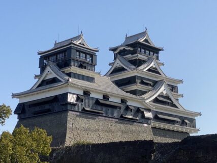 震災で大打撃を受けた熊本城、天守閣の復旧工事が完了した模様(・∀・)