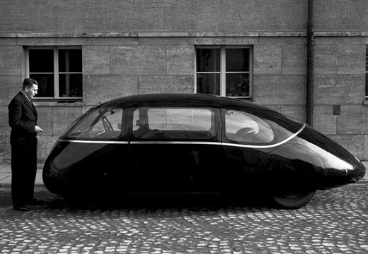 【流線形】ドイツで1939年に公開されWWIIを経て消えた幻の車、超絶かっこいい