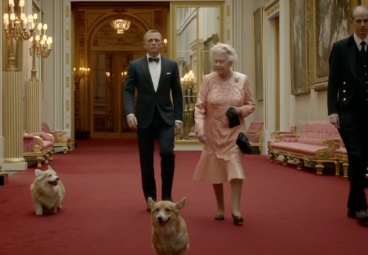 【ロンドン五輪】愛犬と共にノリノリで007と共演したエリザベス女王が話題に