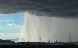 【！】きのう大阪で激写された雨柱、凄すぎるｗｗｗｗｗｗｗｗ
