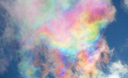 【彩雲】この世にはこんな綺麗な「空」があったのか・・・
