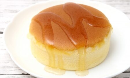 【混ぜて炊くのみ】炊飯器で簡単に「巨大台湾カステラ」絶賛の声が続々！