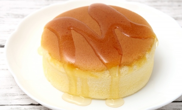 【混ぜて炊くのみ】炊飯器で簡単に「巨大台湾カステラ」絶賛の声が続々！