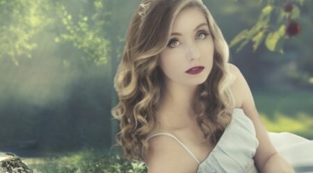 【髪が傷まない】コテ不要でゆるふわモテヘア♪話題の最強グッズがこちら