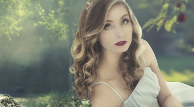 【髪が傷まない】コテ不要でゆるふわモテヘア♪話題の最強グッズがこちら